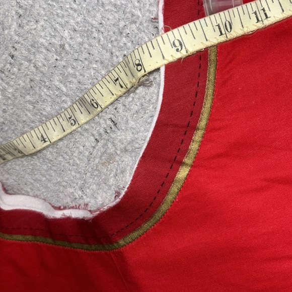 NWOT Hand crafted made Christmas tree skirt from pattern ~21” x 9” x42” half - Picture 6 of 10